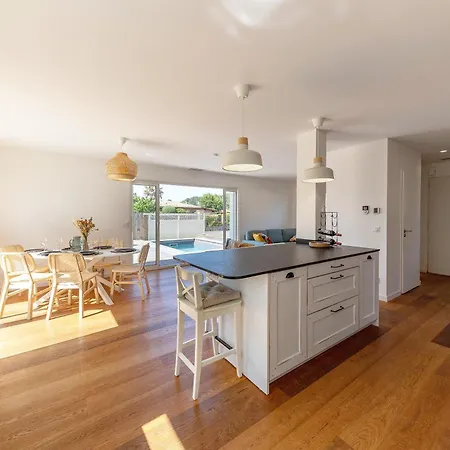 Cazaline - Piscine Privee * لا تاسْتْ دو بوك