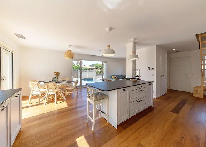 Cazaline - Piscine Privee * 拉特斯特德布赫